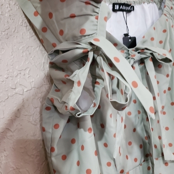 NWT Short Sleeve Ruffle Green Polka-dot Dress XL - Picture 6 of 13